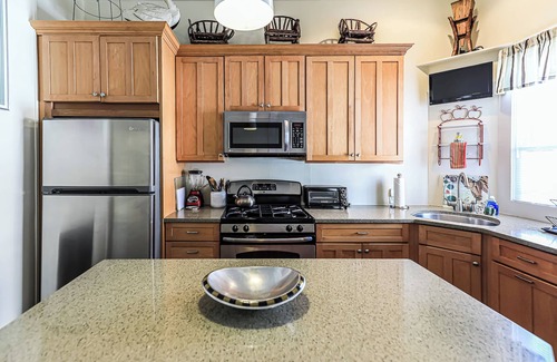 Beach Institute Cottage | Jingle Bells Square Cottage