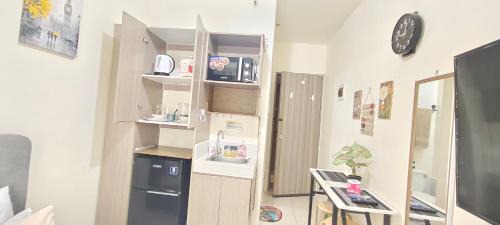 Wack-Wack Greenhills Apartment | JJMC HOMESTAY URBAN DECA EDSa