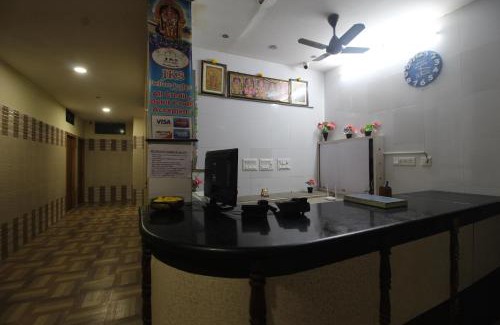 Jayankondam Hotel | JKS DELUXE LODGE