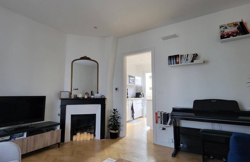Sartrouville Apartment | JO: Logement 2 Chambres 8 Minutes à Pied de la Gare Sartrouville, Près de Paris