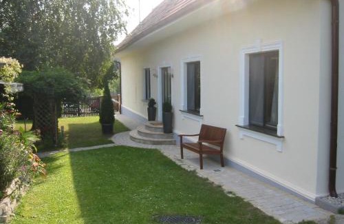 Lackenbach House | Joes Cottage