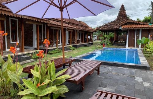 Borobudur Hotel | Joglo Kemadu