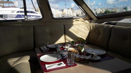 Madliena Boat Rental | Johnny M Yacht