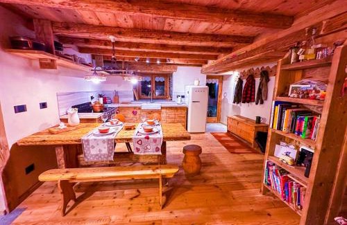 Magneaz-Palouettaz Ski Chalet | JOIVY Modern family chalet with stunning mountain views