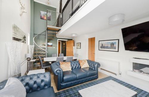Old Town Apartment | JOIVY Stylish Apartment with Balcony in Old Town