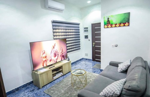 Agblangandan Apartment | Joli Studio Lumineux Avec Balcon