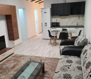 Braila Apartment | Jolie Art