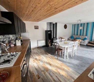 Soleymieux House | Jolie maison de campagne, Compostelle