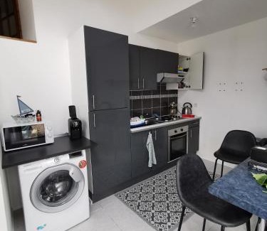 Megrit House | JOLIE MAISON DE VILLAGE