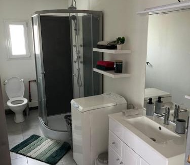 Auchy-les-Mines Apartment | Jolie petite maison 4-6 couchages