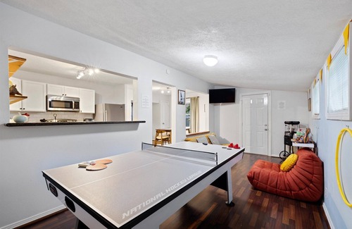 OST - South Union House | Jolly Escape Nr Med Center | Air Hockey Ping Pong