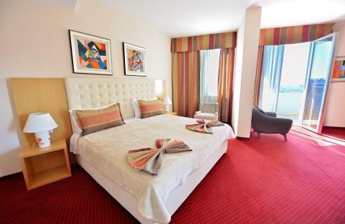 Lezhe Hotel | Jolly Hotel