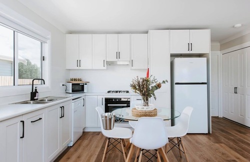 Bombira House | Josephs Place A Restful Retreat for Two