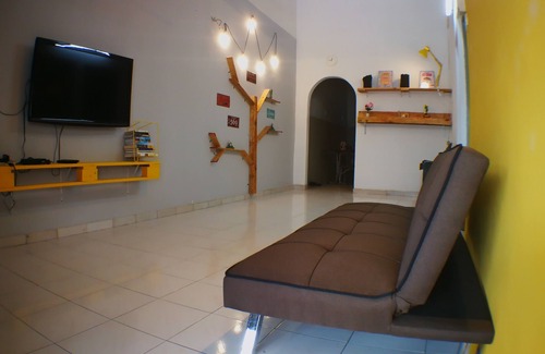 Taman Bercham Aman House | Josh's Garage 2.0 Lost World Tambun for 5~10pax