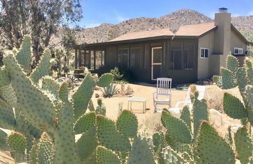 Joshua Tree Highlands House | Joshua Tree Dream Weaver a chic home on 5 private acres