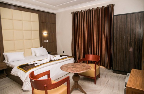 Abuja Hotel | Josto Apartment - Single Room