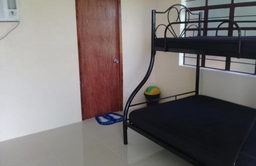 Puraran Hotel | JoSurfInn, Puraran Beach