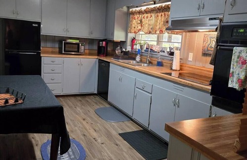 Sycamore House | Journeyman's Stay and Play