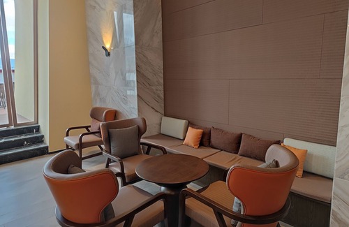 Bayi District Hotel | JOVE MOUNTAIN UrCove Nyingchi Hotel