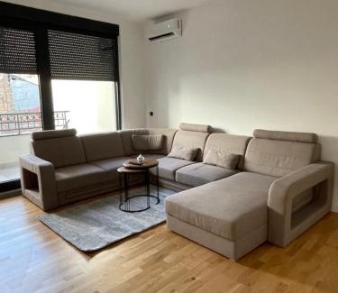 Đeram Apartment | Joy apartment Vracar 3 bedrooms 2 bathrooms