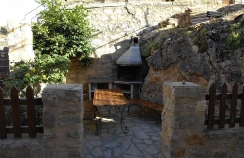 Orihuela del Tremedal Cottage | Juan House for 9 people