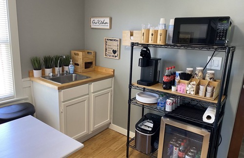 Daphne House | Jubilee Cottage in the heart of Daphne!
