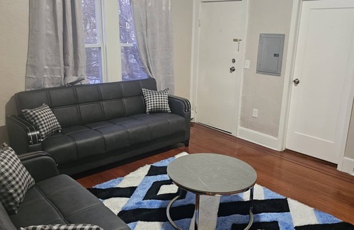 Weequahic Apartment | Judees' Comfort 2nSpacious 2-bedroom apartment available in charming Newark, NJ.