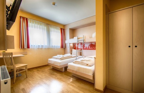 Juelich Hotel | JUFA Hotel Jülich im Brückenkopf-Park