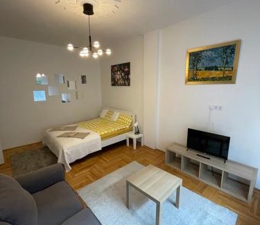 Ujlak Apartment | Julia Apartman