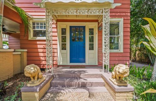 Downtown House | Julia Place