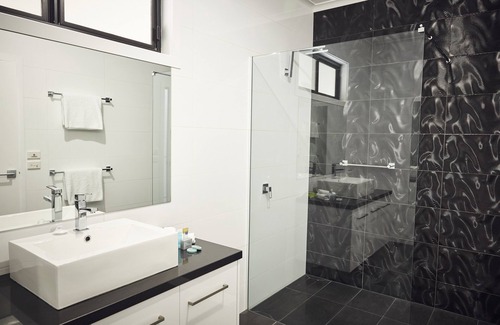 Maryborough Hotel | Junction Motel, Maryborough