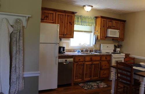 Piper Gap House | June’s Place In The Country