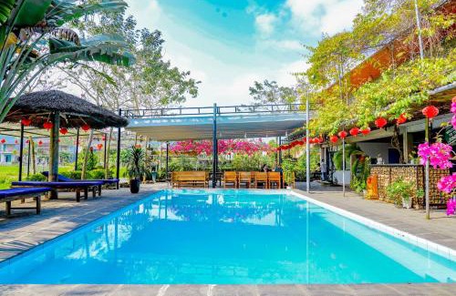Son Trach House | Jungle Boss Travel Lodge