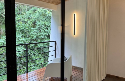 Sarapiqui House | Jungle Bungalow at Oropel Lodge