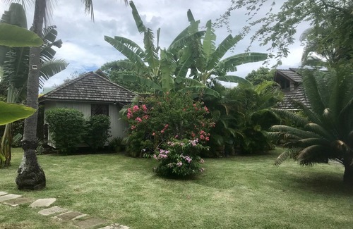 Maharepa House | Junior Suite, garden side, 1 bedroom, kitchen, bathroom, lagoon