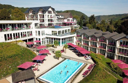 Loef House | Junior Suite-halbpension Non Refundable BI - 2P - Moselstern Parkhotel Krähennest