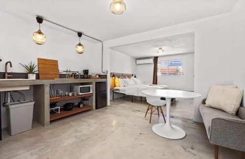 Santurce Apartment | Junior Suite Steps To Loiza Street & Best SJ Beach