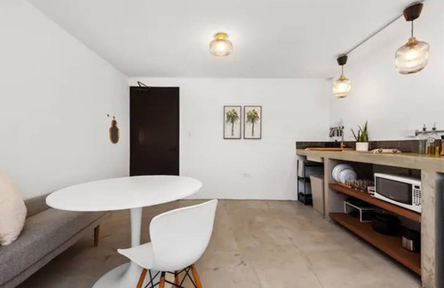 Santurce Apartment | Junior Suite Steps To Loiza Street & Best SJ Beach