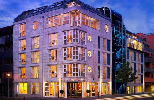 Sudstadt Apartment | Juniorsuite mit kombiniertem Wohn-/Schlafbereich, Dusche und WC
