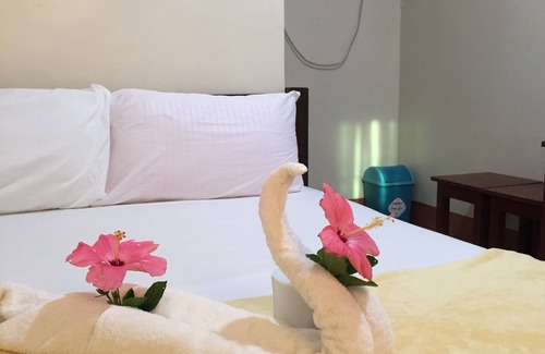 Tawala Bed & Breakfast | Junlyn Apartelle Economy roomnn