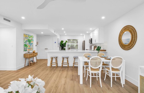 Juno Beach Condo | Juno Beach Landings Condo 1 | Steps to the Beach!