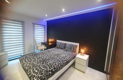 Forest Fields Apartment | Jupiter Lux Spacious Terrace & Free Parking