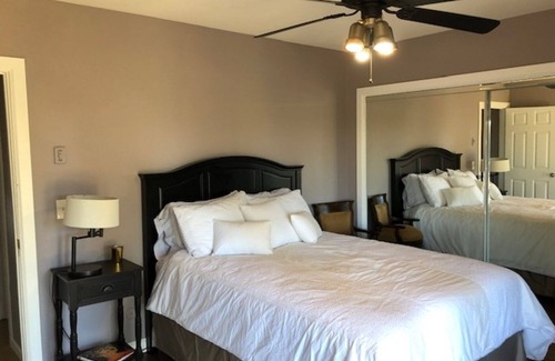 Mira Costa House | Just 3 miles to the beach!
