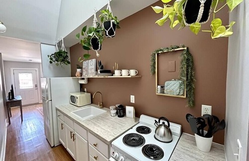 South Nashville Apartment | Just a mile to Broadway!