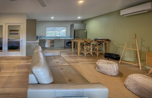 Lake Wangary Apartment | Just for 2 - a fantastic apartment - Perfect Coffin Bay base for one or two guests
