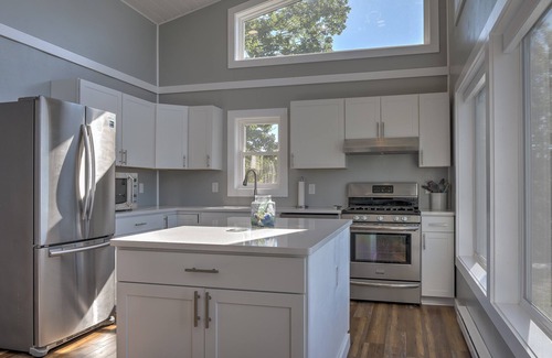 Waldoboro Cabin | Just steps to the water with beautiful sunsets!