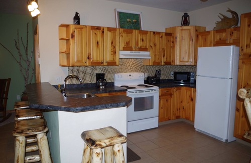Oliver Apartment | Just two blocks from the St. Louis River and close to two boat landings.
