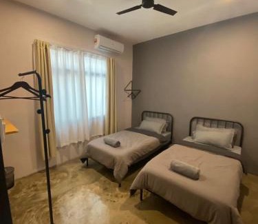 Kudat House | JW Homestay (ShopHouse Lv2)