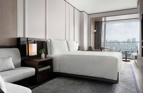 Lujiazui Hotel | JW Marriott Marquis Hotel Shanghai Pudong