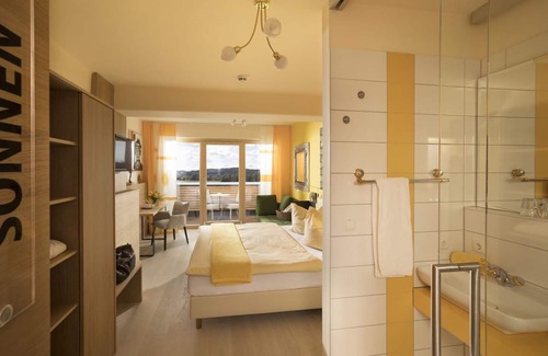 Glatzberg House | Künstler-doppelzimmer Inkl. Frühstück - Malerwinkl - Kunsthotel Wirtshaus & Vinothek